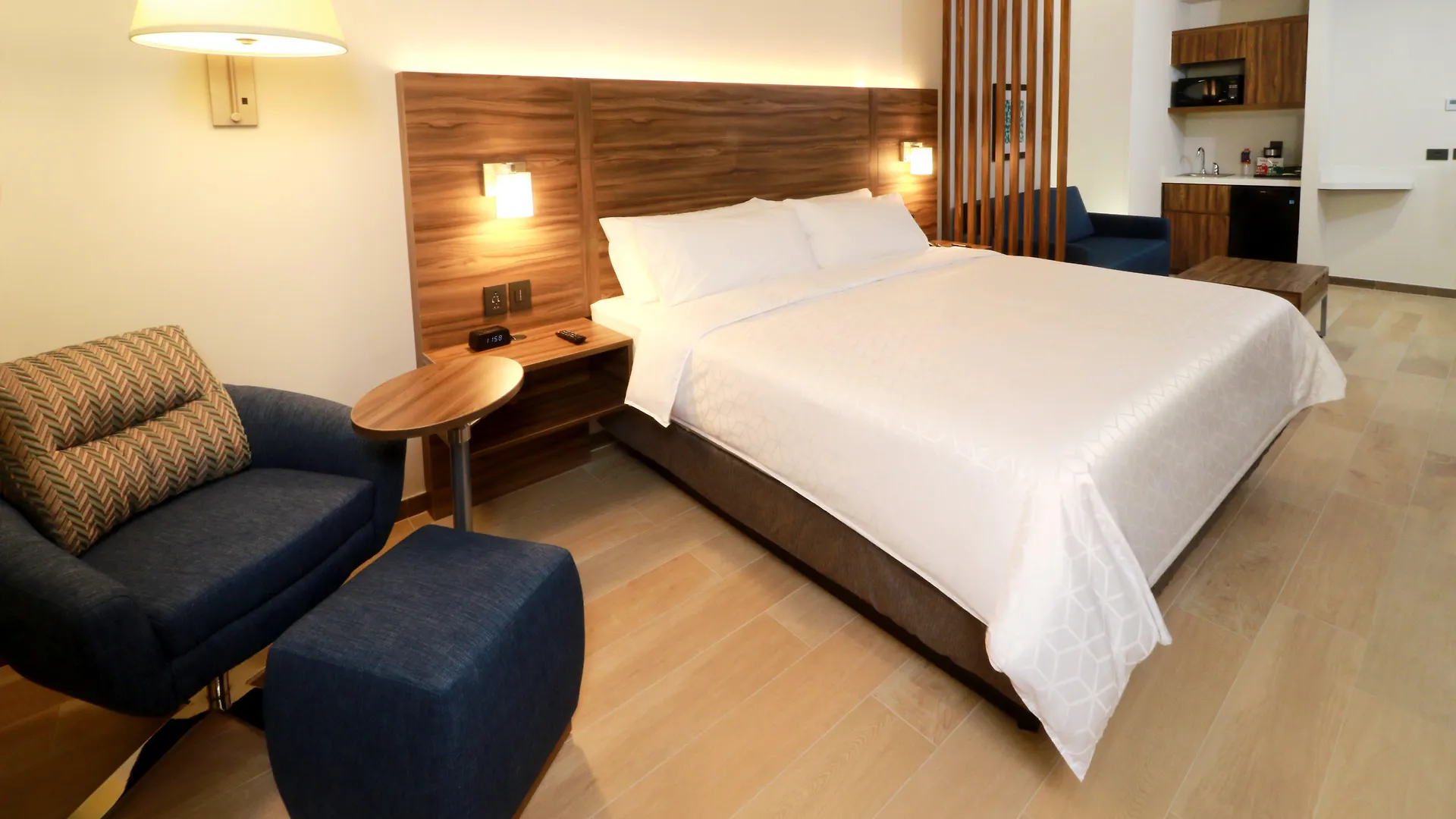 Holiday Inn Express & Suites - Playa Del Carmen By Ihg
