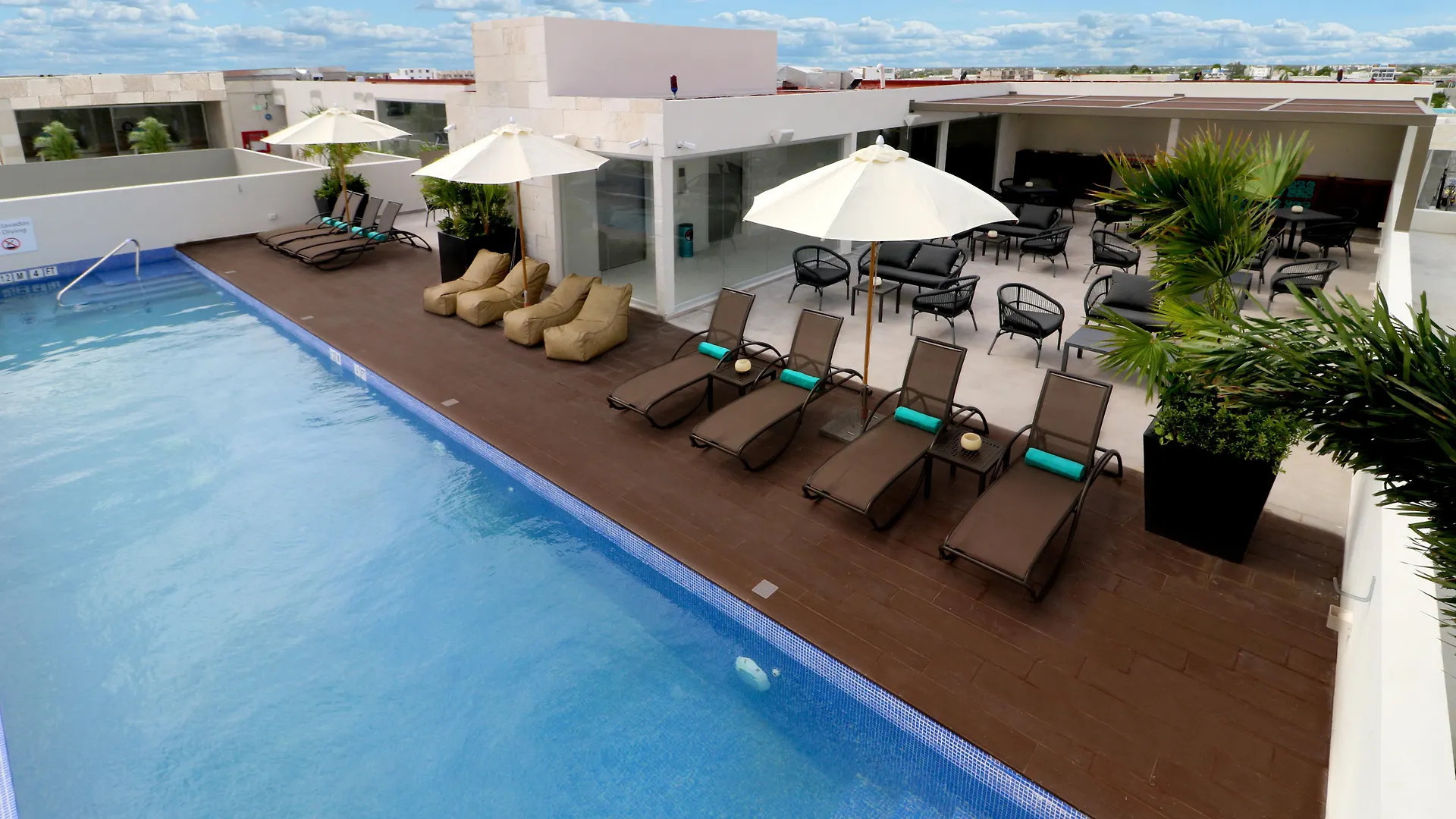 Holiday Inn Express & Suites - Playa Del Carmen By Ihg 3*,